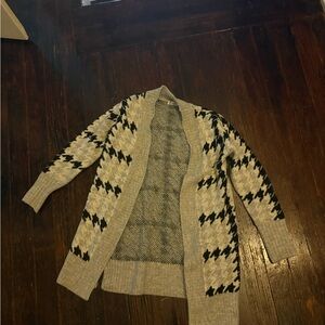 89th & Madison Gray and Black Cardigan